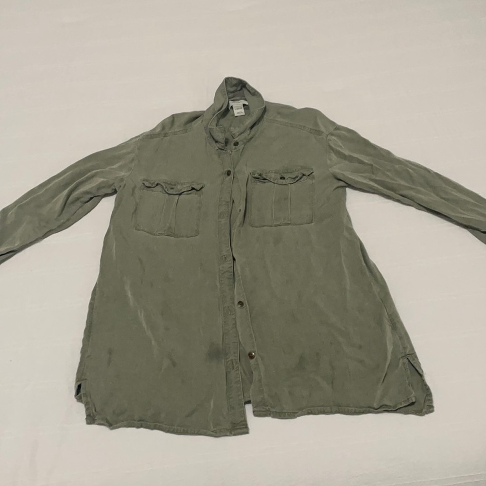 Old navy shirt